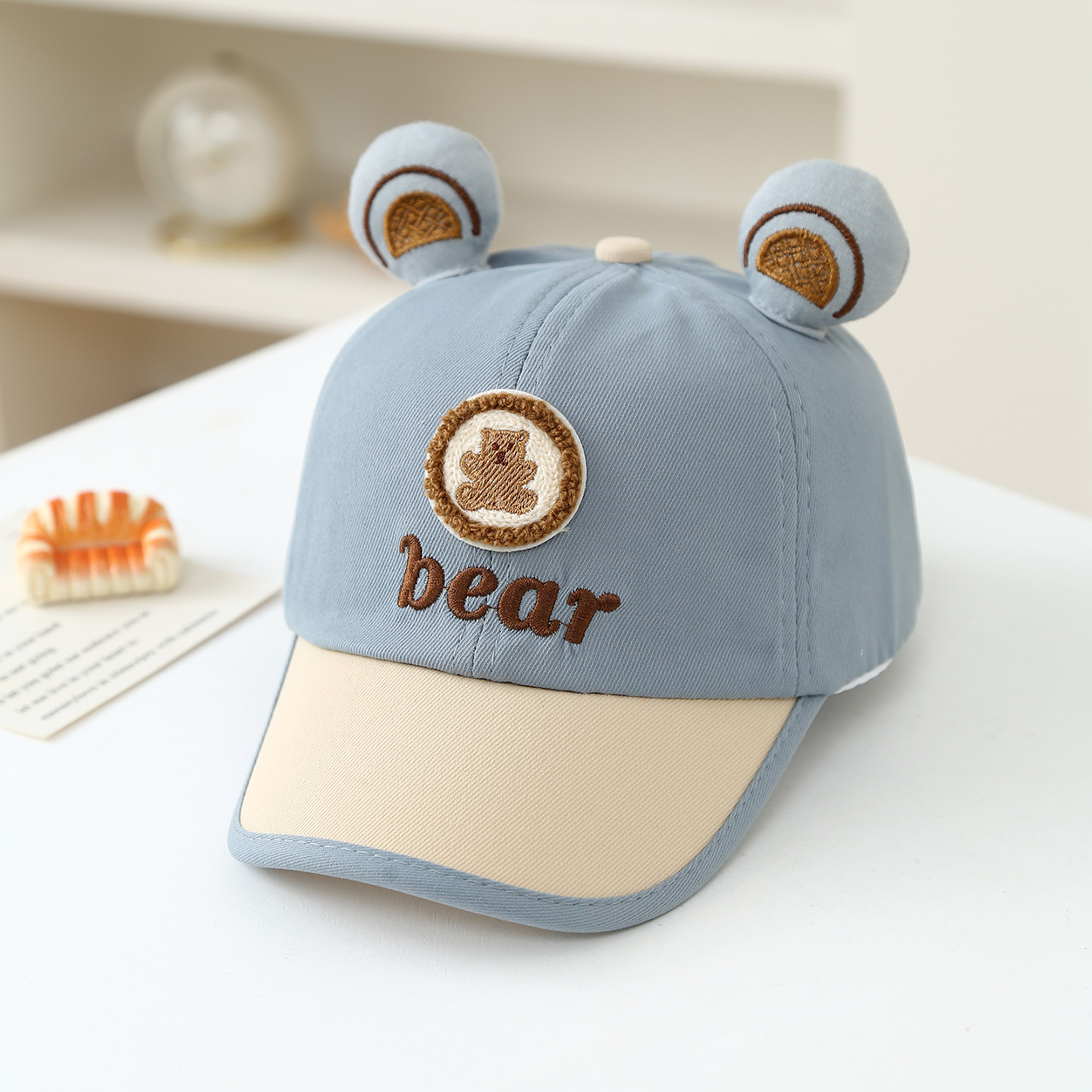 A cute children's baseball cap – Embroidery Hat Machine Bewertung und Preis